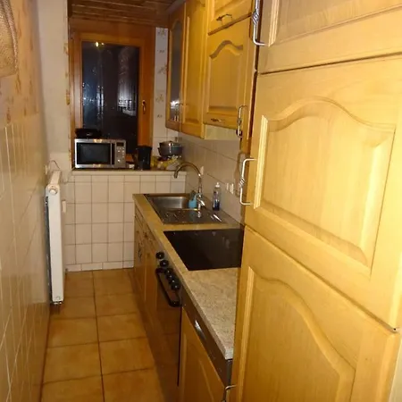 Apartment Zwei In Bestehender Wg
